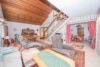 DIETZ: Stilvolles Einfamilienhaus mit Swimming-Pool, Sauna und Garage in bester Lage von Dieburg! - Wohnzimmer EG