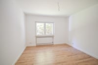 Schlafzimmer 1 von 3