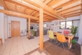 DIETZ: Haus im Haus! Große Maisonette-Eigentumswohnung mit Garage in beliebter Lage von Babenhausen! - Wohnbereich OG