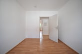 Bürozimmer / Schlafzimmer - DIETZ: Gepflegte Obergeschosswohnung mit Balkon und Stellplatz in Babenhausen – Hergershausen.