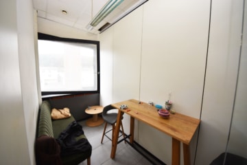 DIETZ: PROVISIONSFREI Modernisierte Büroetage mit 300m² Bürofläche zur Vermietung! Viele Parkplätze! - Raucherraum (643136)