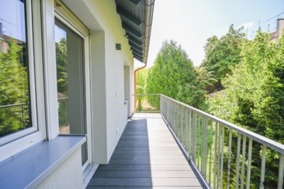 DIETZ: 3-Zimmer-Wohnung im 1. OG im energetisch sanierten 7-FH m. Balkon n. Godelsberg und Waldrand! - Balkon (702702)