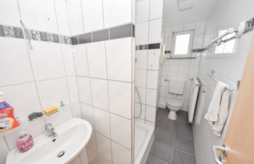 DIETZ: Einzugsbereite und renovierte 3-Zimmerwohnung im ersten Obergeschoss in Münster zu vermieten! - Tageslichtbadezimmer mit Dusche (694135)