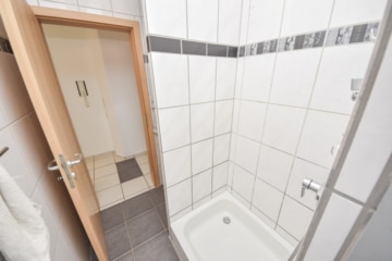 DIETZ: Einzugsbereite und renovierte 3-Zimmerwohnung im ersten Obergeschoss in Münster zu vermieten! - Tageslichtbadezimmer mit Dusche (694137)