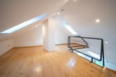 Schlafzimmer 2 OG - Modernes Reihenendhaus in ruhiger Feldrandlage von Babenhausen mit Garage, Garten und Carport!
