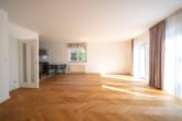 Wohn- und Essbereich EG - Modernes Reihenendhaus in ruhiger Feldrandlage von Babenhausen mit Garage, Garten und Carport!
