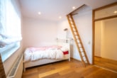 Schlafzimmer 3 OG - Modernes Reihenendhaus in ruhiger Feldrandlage von Babenhausen mit Garage, Garten und Carport!
