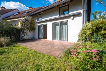 Modernes Reihenendhaus in ruhiger Feldrandlage von Babenhausen mit Garage, Garten und Carport! - Terrasse (639304)
