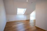 Schlafzimmer 1 OG - Modernes Reihenendhaus in ruhiger Feldrandlage von Babenhausen mit Garage, Garten und Carport!