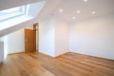 Schlafzimmer 1 OG - Modernes Reihenendhaus in ruhiger Feldrandlage von Babenhausen mit Garage, Garten und Carport!