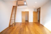 Schlafzimmer 2 OG - Modernes Reihenendhaus in ruhiger Feldrandlage von Babenhausen mit Garage, Garten und Carport!