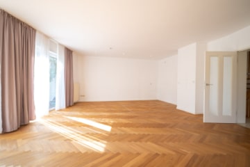 Modernes Reihenendhaus in ruhiger Feldrandlage von Babenhausen mit Garage, Garten und Carport! - Wohn- und Essbereich EG (639271)