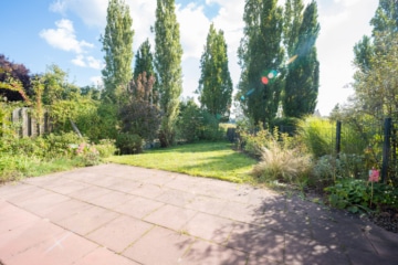 Modernes Reihenendhaus in ruhiger Feldrandlage von Babenhausen mit Garage, Garten und Carport! - Terrasse + Garten (639305)