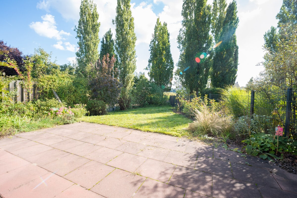 Terrasse + Garten