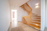 Diele EG - Modernes Reihenendhaus in ruhiger Feldrandlage von Babenhausen mit Garage, Garten und Carport!
