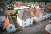 DIETZ: Freies 2-Familienhaus mit Garten, Keller und viel Platz in beliebter Lage Schaafheims! - Ansicht von oben