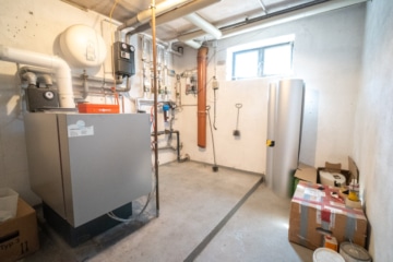 Gepflegtes 3 FH in Groß-Zimmern – 1 Wohnung sofort beziehbar – Garten und 2 Garagen – ruhige Lage - Heizung (640317)