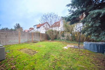 Gepflegtes 3 FH in Groß-Zimmern – 1 Wohnung sofort beziehbar – Garten und 2 Garagen – ruhige Lage - Garten (640321)