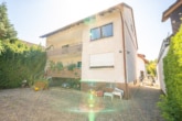 Außenansicht - Gepflegtes 3 FH in Groß-Zimmern – 1 Wohnung sofort beziehbar – Garten und 2 Garagen – ruhige Lage