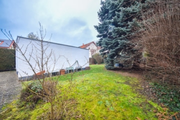 Gepflegtes 3 FH in Groß-Zimmern – 1 Wohnung sofort beziehbar – Garten und 2 Garagen – ruhige Lage - Garten (640322)