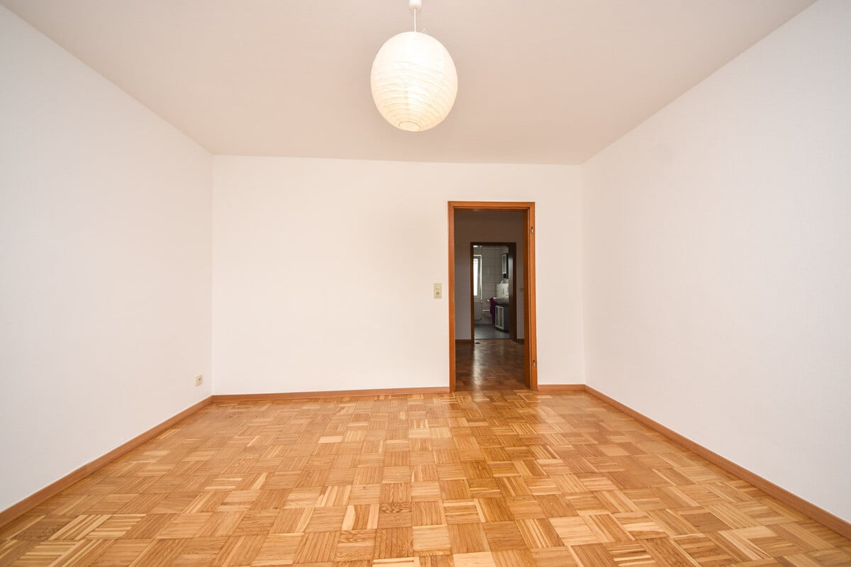 Schlafzimmer 2 von 2 1. OG