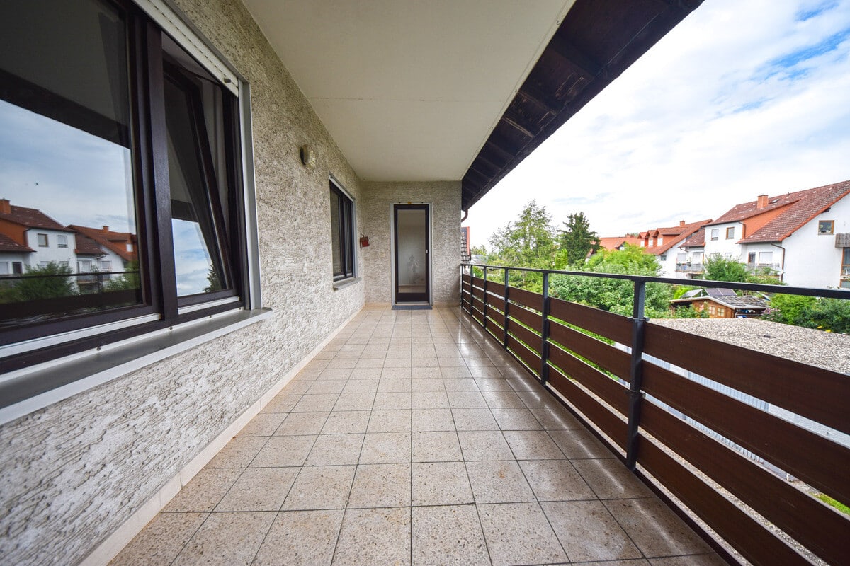 überdachter Balkon
