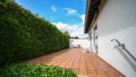 DIETZ: Gepflegter Bungalow mit herrlichem Garten und Garage in beliebter Wohnlage! - Terrasse