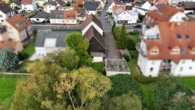 Luftbild - DIETZ: Geräumiges 1-2 Familienhaus mit großem Grundstück, Nebengebäude und Doppelgarage!