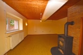 EG Wohnzimmer - DIETZ: Geräumiges 1-2 Familienhaus mit großem Grundstück, Nebengebäude und Doppelgarage!