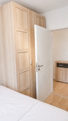 DIETZ: 3-Zimmerwohnung im Erdgeschoss mit zwei TG-Stellplätzen und Kellerraum! - Schlafzimmer (695236)