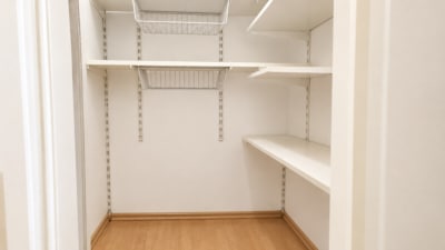 DIETZ: 3-Zimmerwohnung im Erdgeschoss mit zwei TG-Stellplätzen und Kellerraum! - Abstellraum (697162)