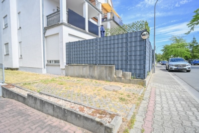 DIETZ: 3-Zimmerwohnung im Erdgeschoss mit zwei TG-Stellplätzen und Kellerraum! - 1 Außenstellplatz (697168)