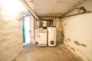 DIETZ: 2-FH mit Nebengebäude, Keller und Hofbereich in Rodgau-Weiskirchen! WEG-Teilung! - Heizungsraum KG (638101)