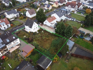 DIETZ: Top-Wohnlage 2-Familienhaus-Sanierungshaus + weitere Bebauung im hinteren Bereich möglich! - Luftaufnahme (641763)