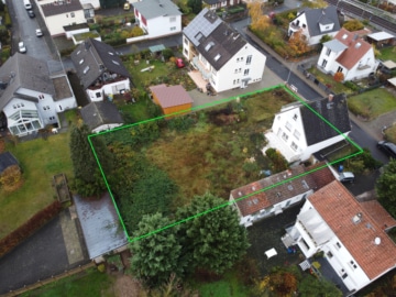 DIETZ: Top-Wohnlage 2-Familienhaus-Sanierungshaus + weitere Bebauung im hinteren Bereich möglich! - Luftaufnahme (641764)