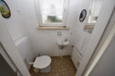 Gäste WC EG - DIETZ: Top-Wohnlage 2-Familienhaus-Sanierungshaus + weitere Bebauung im hinteren Bereich möglich!