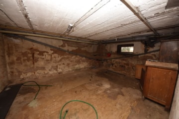 DIETZ: Top-Wohnlage 2-Familienhaus-Sanierungshaus + weitere Bebauung im hinteren Bereich möglich! - Keller 2 (641785)