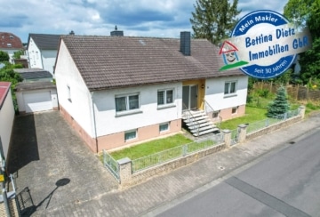 DIETZ: Großzügiger Bungalow mit Garten, Garage und vielseitig nutzbarem Untergeschoss, 64850 Schaafheim, Einfamilienhaus