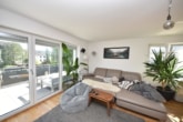 DIETZ: Hochwertige 4-Zimmer-Wohnung mit Parkett, 2 Bäder, 2 Balkonen, optionaler Garagenstellplatz! - Wohnbereich Balkonzugang