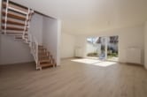 DIETZ: Neu renoviertes großes Reihenhaus in Klein-Zimmern zu vermieten! - Wohn- und Esszimmer