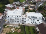 DIETZ: 3-Zimmer-Wohnung mit 2 Balkonen - Zentrale Lage in Leidersbach! Luft-Wasser-Wärmepumpe! - Luftansicht