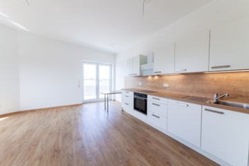 DIETZ: NEUBAU 3-Zimmer-Wohnung im 2. Obergeschoss mit herrlichem Weitblick – Feldrandlage! - Wohn- und Essbereich (655525)