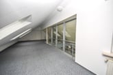 Spitzboden - DIETZ: Moderne und lichtdurchflutete Büroetage im 2. Obergeschoss mit über 40m² großen Dachterrasse!