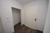 Flur - Neuwertige 3 Zi-Wohnung im 1. OG mit Personenaufzug, Kellerraum und 2 PKW – Stellplätzen in Messel!