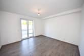 Schlafzimmer 2 - Neuwertige 3 Zi-Wohnung im 1. OG mit Personenaufzug, Kellerraum und 2 PKW – Stellplätzen in Messel!