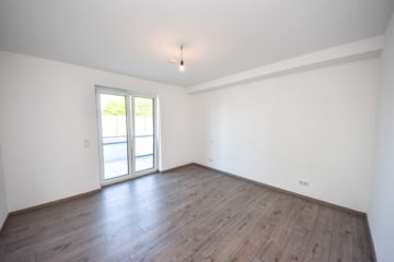 Neuwertige 3 Zi-Wohnung im 1. OG mit Personenaufzug, Kellerraum und 2 PKW – Stellplätzen in Messel! - Schlafzimmer 2 (677585)