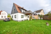 Garten - DIETZ: 1-2 Familienhaus in ruhiger Großostheimer Wohnlage zu verkaufen! Erdgeschoss bereits frei!