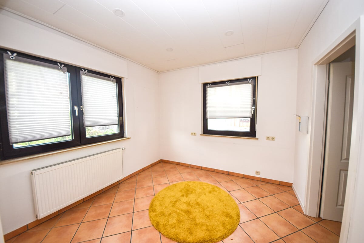 Durchgang/Büro/Schlafen EG