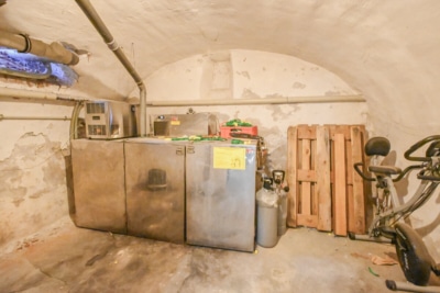 DIETZ: Wohn- und Geschäftshaus am Babenhäuser Bahnhof mit Biergarten und weiterem Baugrundstück! - Be- und Entlüftungsanlage KG (700167)