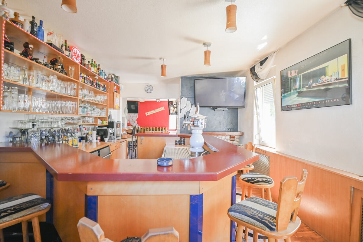 Bar EG